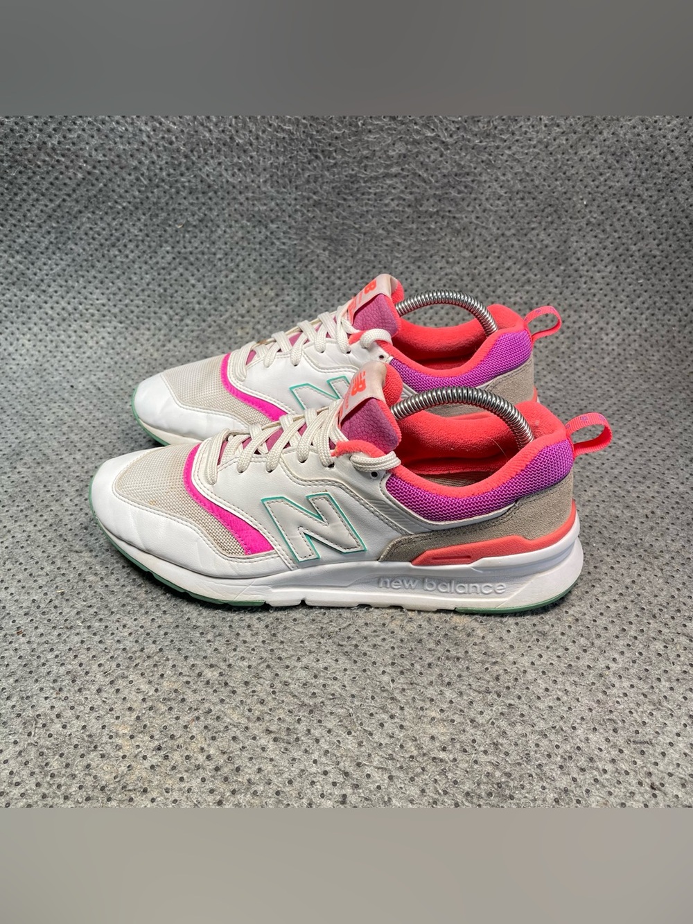 New Balance 997H Running Shoes Size 9 Women’s
